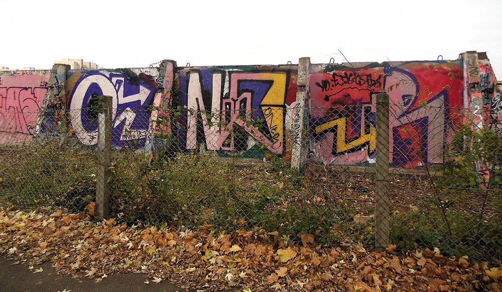 Graffiti Wall - Photo by honigfresser - oner (2014)