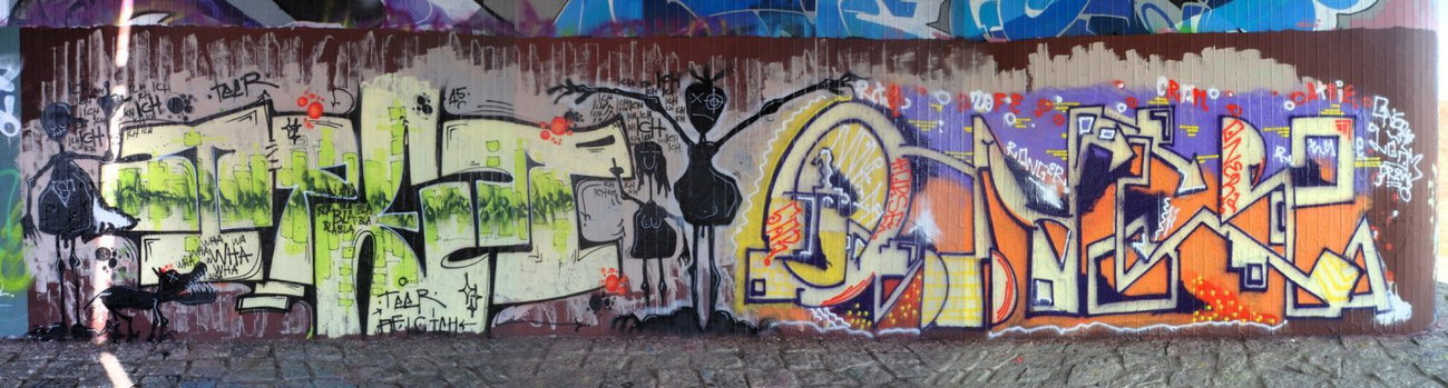 Graffiti Wall - Photo by honigfresser - teer, oner (2015)