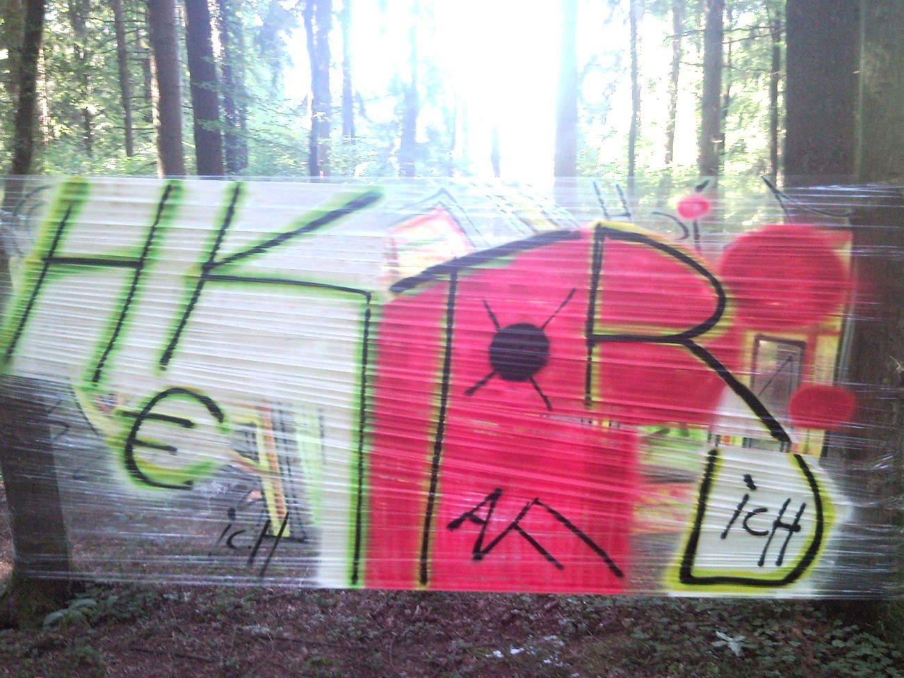 Graffiti Wall - Photo by honigfresser - hektor (2015)