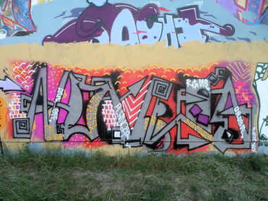 Graffiti Wall - Photo by honigfresser - noveda (2015)