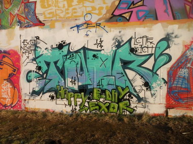 Graffiti Wall - Photo by honigfresser - teer (2015)