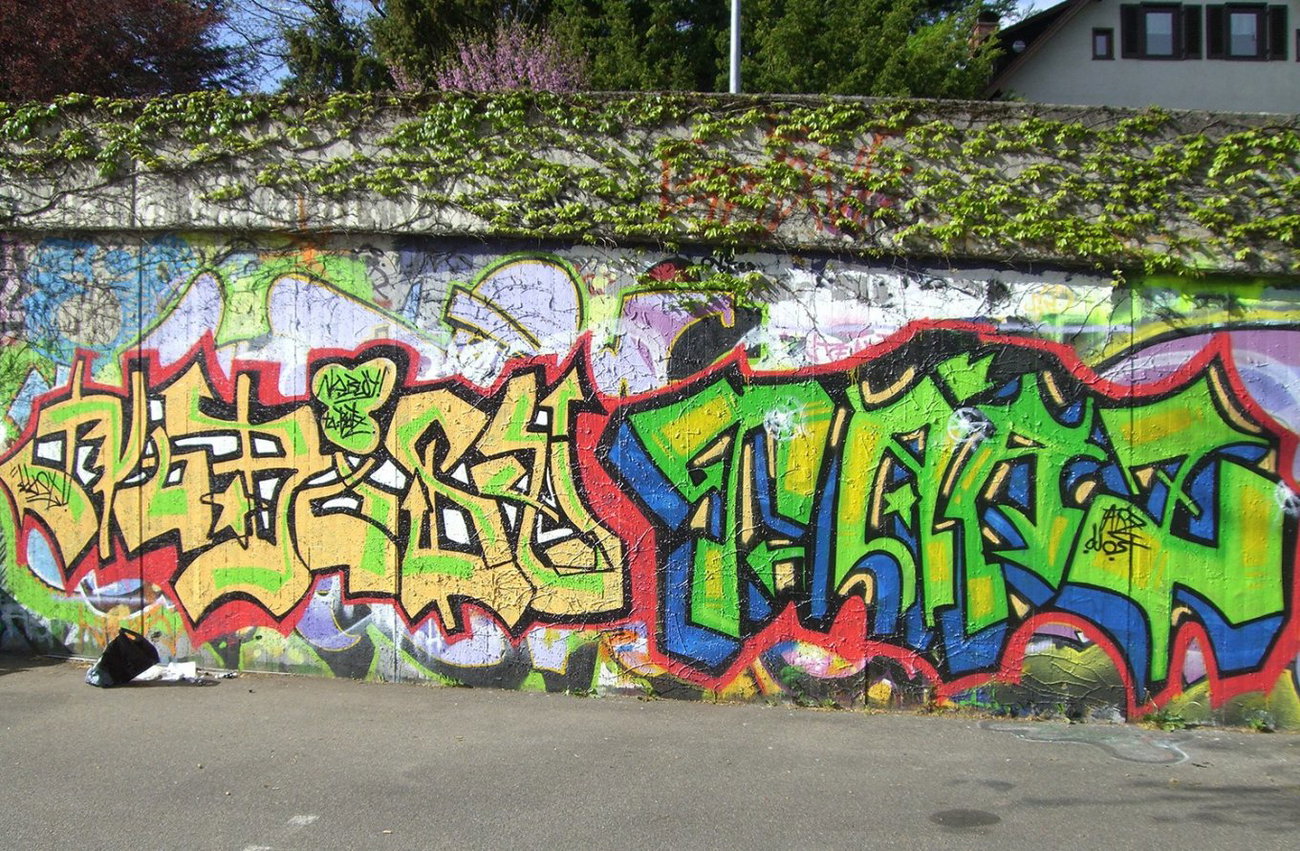 Graffiti Wall - Photo by honigfresser - nobody, tarz