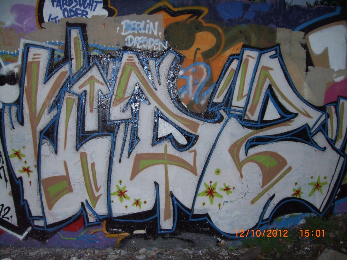 Graffiti Wall - Photo by honigfresser - kidz (2012)