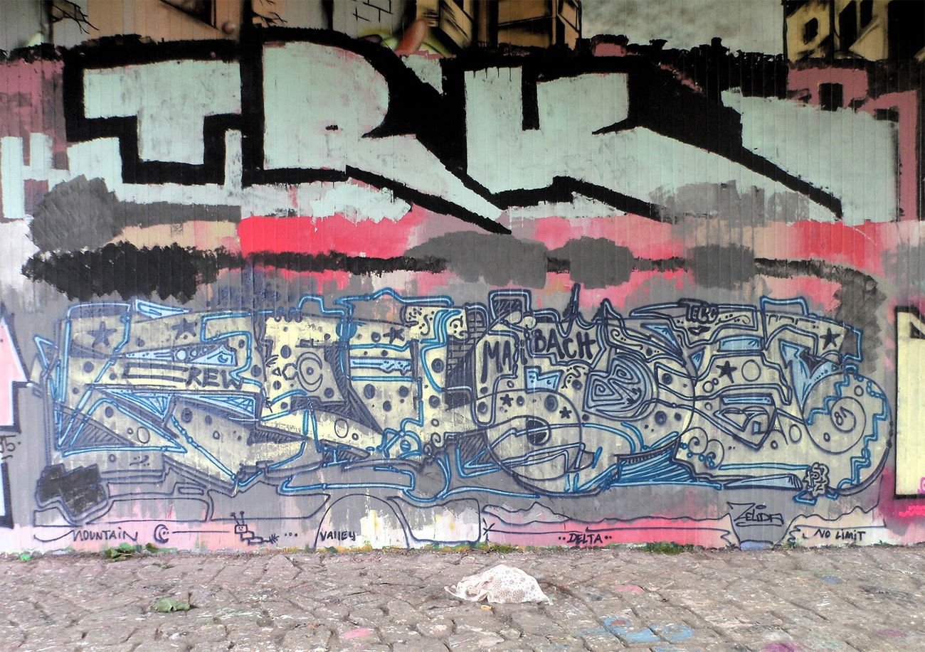 Graffiti Wall - Photo by honigfresser - zelda (2015)