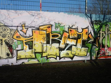 Graffiti Wall - Photo by honigfresser - arzt (2015)