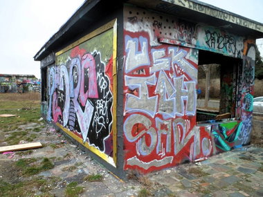 Graffiti Wall - Photo by honigfresser (2015)