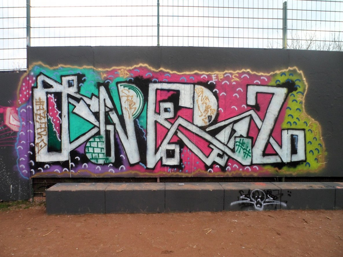 Graffiti Wall - Photo by honigfresser - oner (2015)