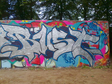 Graffiti Wall in Bonn - Photo by hoodflows73 (2015)