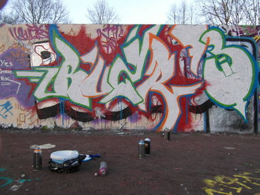 Graffiti Wall - Photo by hoodflows73 (2014)