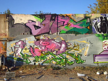 Graffiti Wall - Photo by hopa