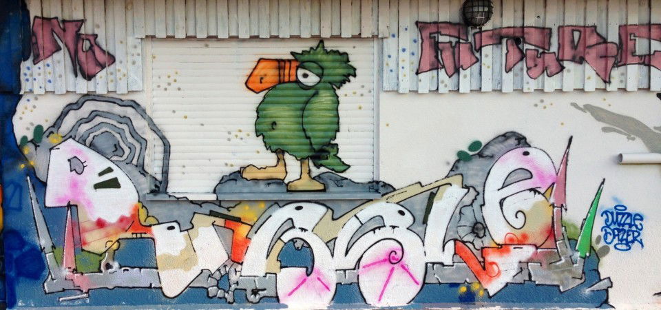 Graffiti Wall - Photo by hoschie - duzzle, lost, owee (2013)