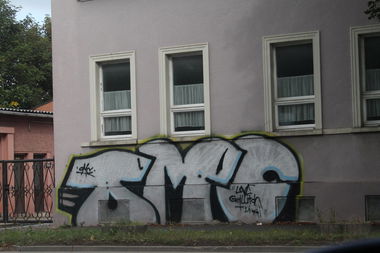 Graffiti Bombing - Photo by hspainter