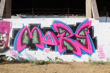 Graffiti Wall - Photo by huckleMary (2018)