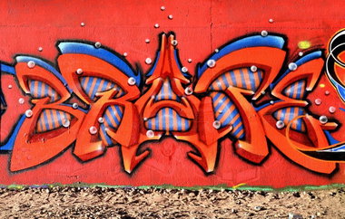 Graffiti Wall - Photo by huckleMary - mary, hucklemary, lemacs (2012)