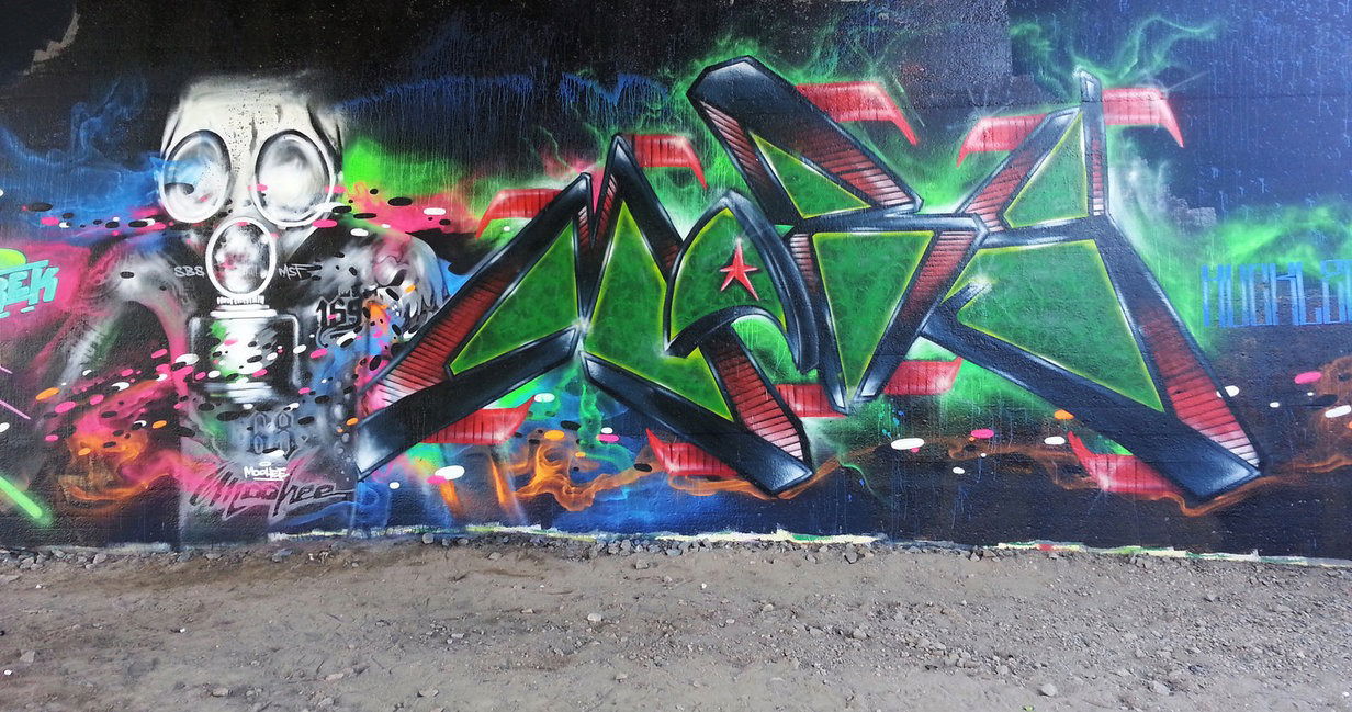 Graffiti Wall in Mannheim - Photo by huckleMary - moohee, mary, hucklemary