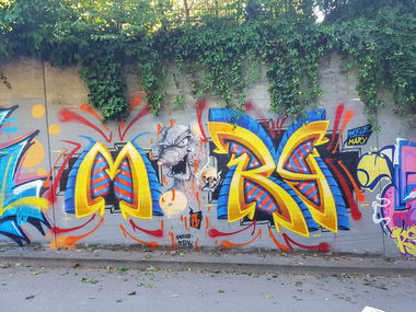 Graffiti Wall - Photo by huckleMary (2019)