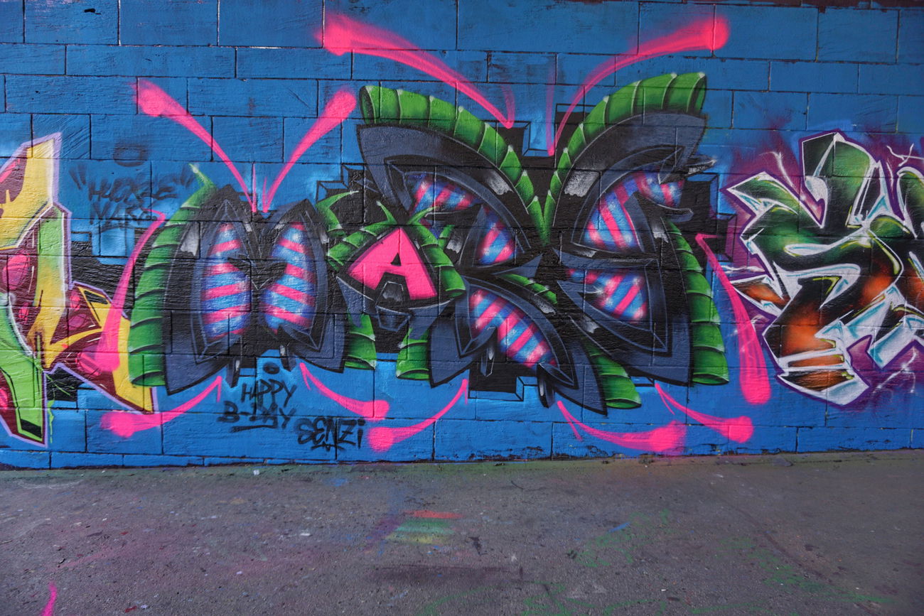 Graffiti Wall - Photo by huckleMary - graffiti, mary, 3d (2019)