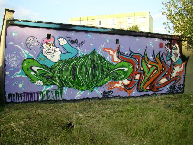 Graffiti Wall - Photo by huunts