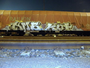 Graffiti Train in Germany - Photo by iPuke - hmb, qws, duisburg