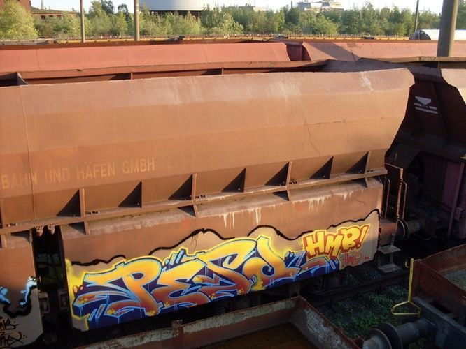 Graffiti Train in Germany - Photo by iPuke - hmb, qws, duisburg