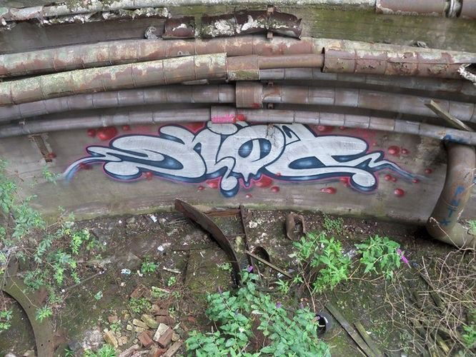 Graffiti Bombing in Germany - Photo by iPuke - hmb, qws, duisburg