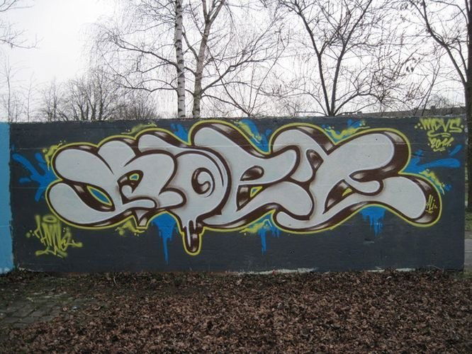 Graffiti Wall in Germany - Photo by iPuke - hmb, qws, duisburg