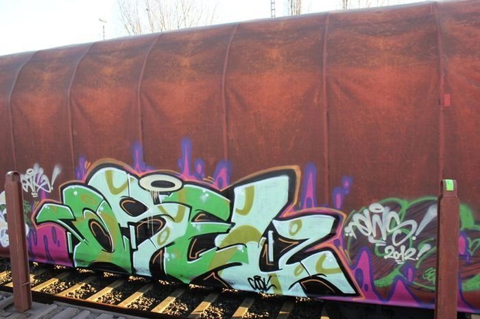 Graffiti Train in Germany - Photo by iPuke - hmb, qws, duisburg