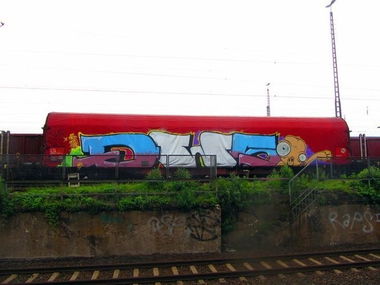 Graffiti Train in Germany - Photo by iPuke - hmb, qws, duisburg