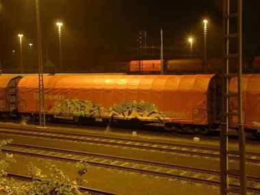 Graffiti Train in Germany - Photo by iPuke - hmb, qws, duisburg