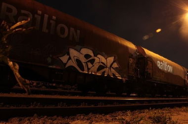 Graffiti Train in Germany - Photo by iPuke - hmb, qws, duisburg