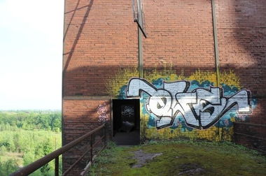 Graffiti Bombing in Germany - Photo by iPuke - hmb, qws, duisburg