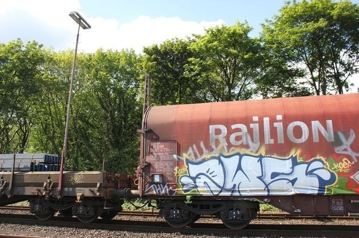 Graffiti Train in Germany - Photo by iPuke - hmb, qws, duisburg
