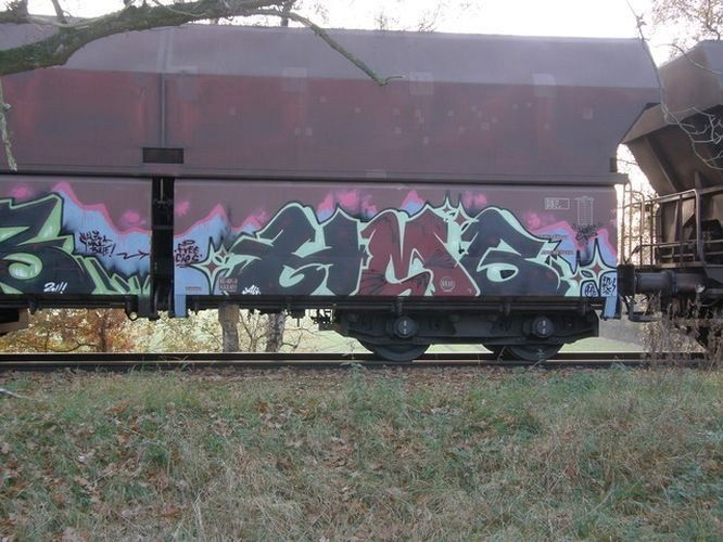 Graffiti Train in Germany - Photo by iPuke - hmb, qws, duisburg