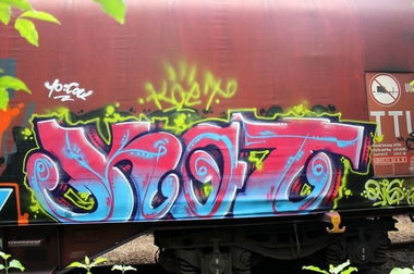 Graffiti Train in Germany - Photo by iPuke - hmb, qws, duisburg