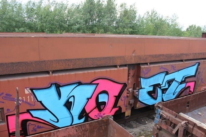 Graffiti Train in Germany - Photo by iPuke - hmb, qws, duisburg