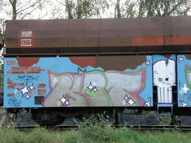 Graffiti Train in Germany - Photo by iPuke - hmb, qws, duisburg