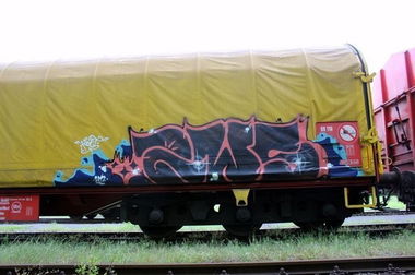 Graffiti Train in Germany - Photo by iPuke - hmb, qws, duisburg