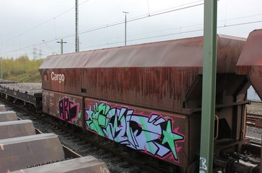 Graffiti Train in Germany - Photo by iPuke - hmb, qws, duisburg