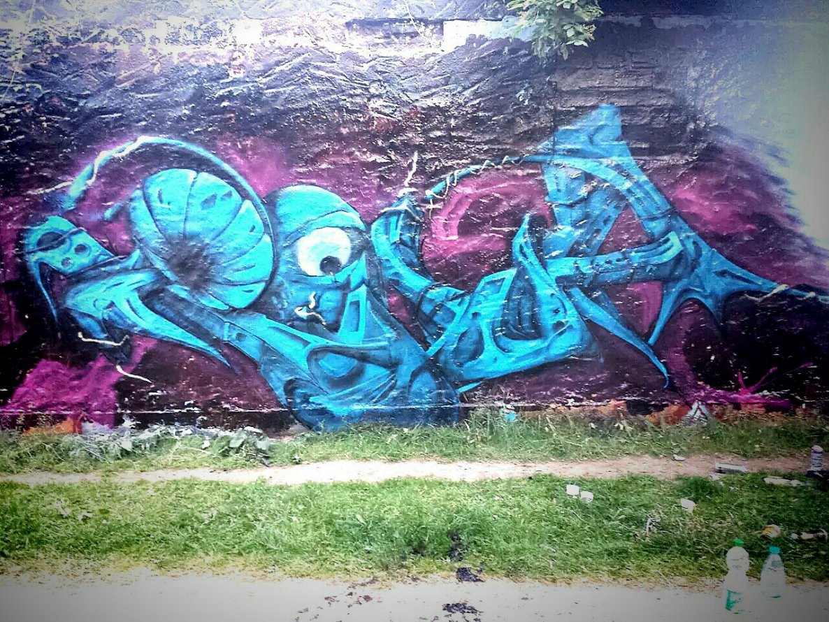 Graffiti Wall - Photo by ichstalingrad - blue, roca, kona (2014)