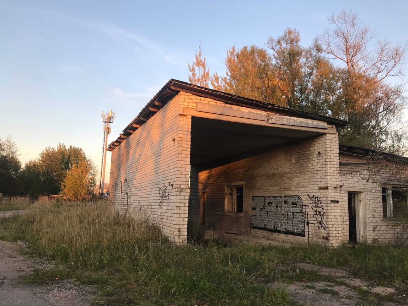 Graffiti Bombing in Russia - Photo by ievr (2021)