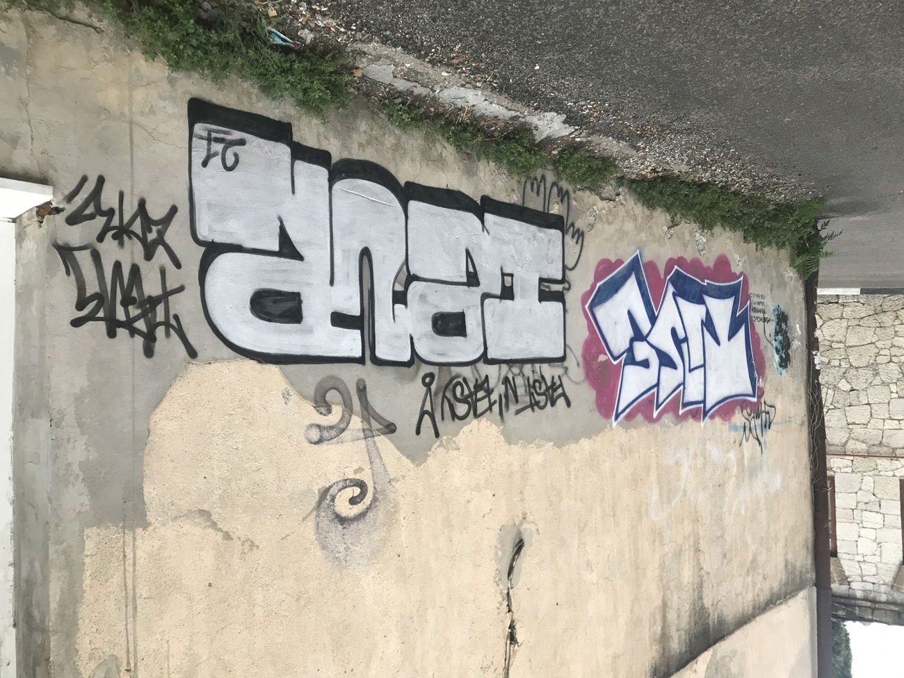 Graffiti Wall in Ukraine - Photo by ievr (2021)