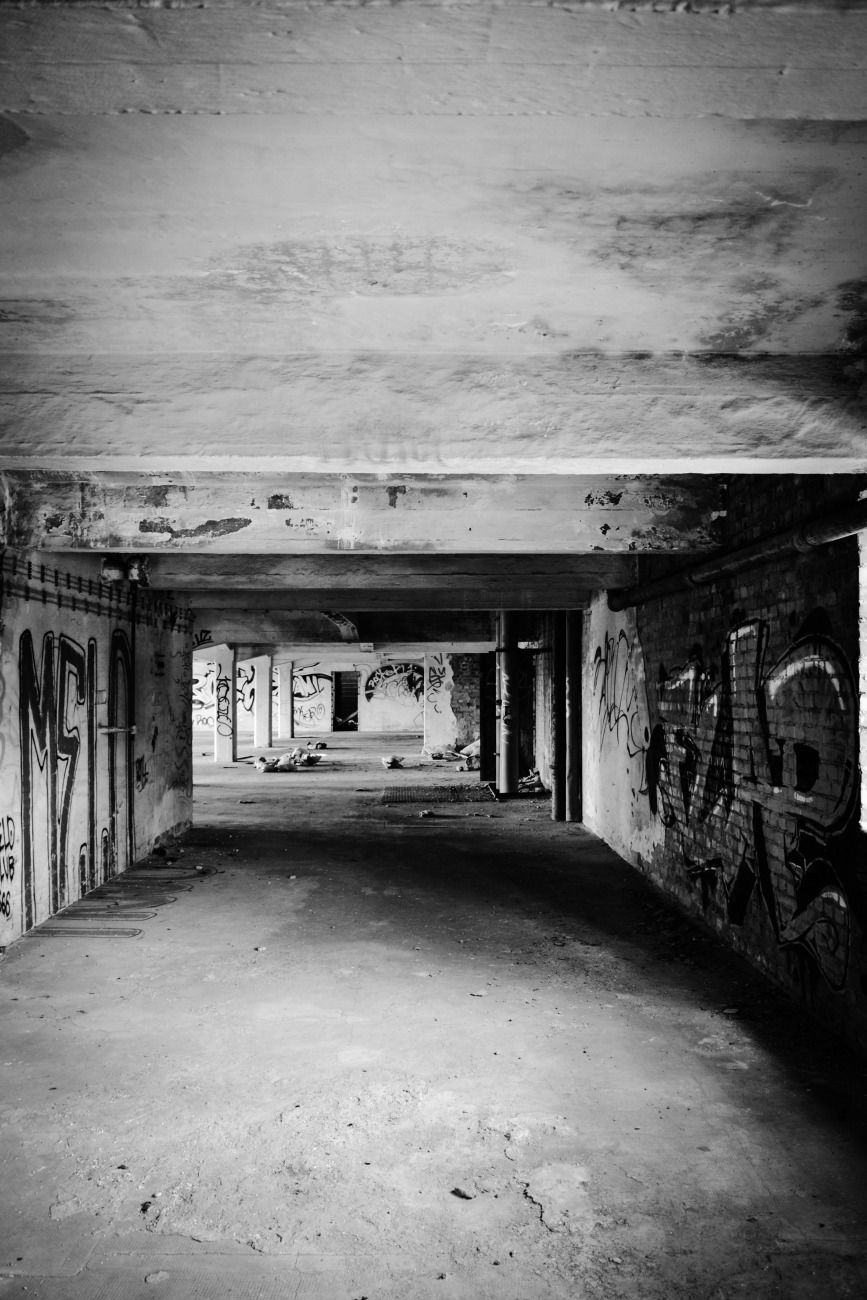 Graffiti Artwork - Photo by iltis