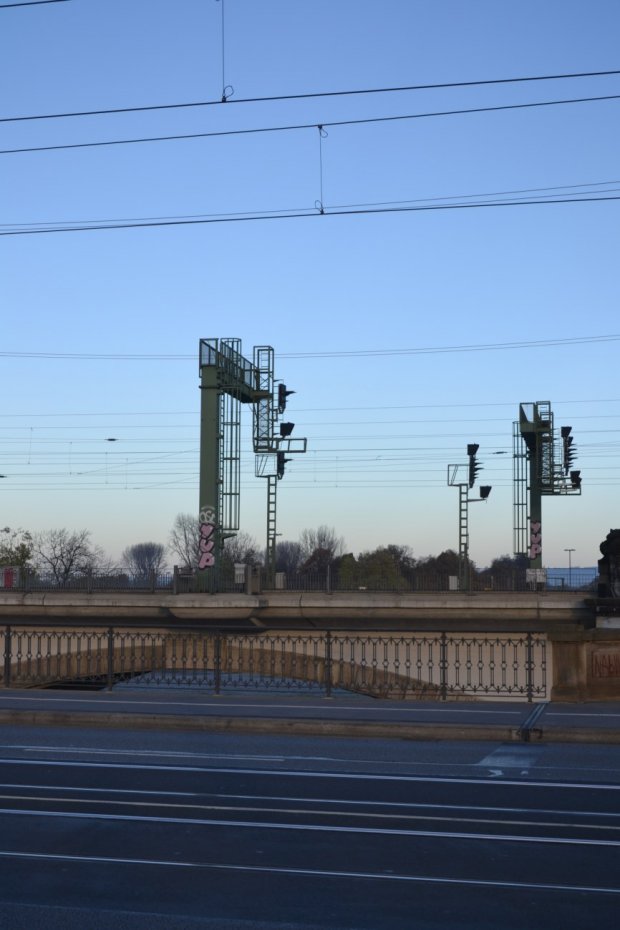 Graffiti Bombing in Dresden - Photo by iltis (2014)