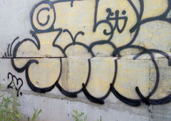 Graffiti Wall - Photo by imes