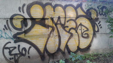 Graffiti Wall - Photo by imes