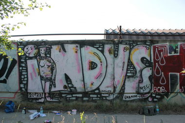 Graffiti Wall - Photo by indusss (2013)