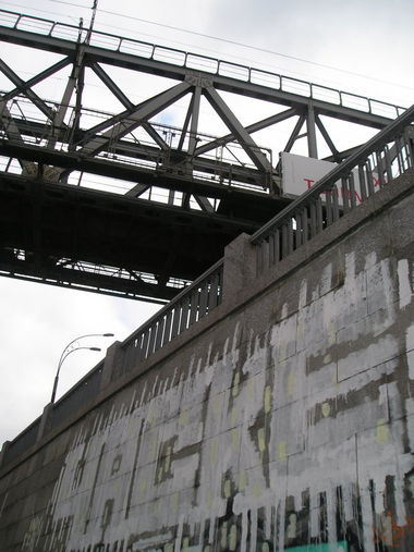 Graffiti Bombing - Photo by inkfcr - 4aske (2012)