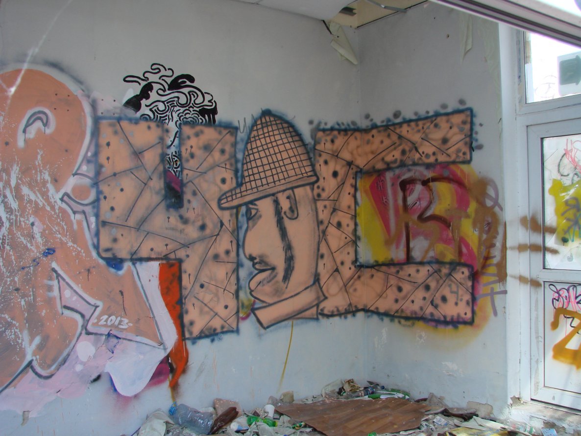 Graffiti Wall - Photo by inkfcr - 4as (2013)