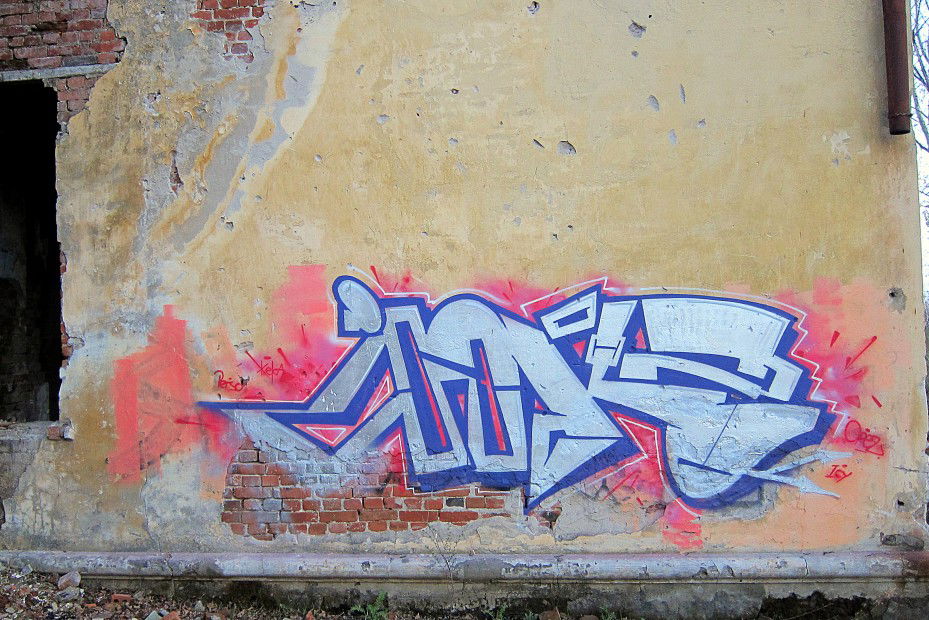 Graffiti Bombing in Chabarovsk - Photo by inkz - inkz, rokas, khabarovsk (2012)