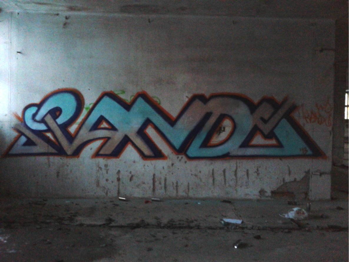 Graffiti Wall in Budapest - Photo by instantvizpor - rando, wg, abandoned (2013)